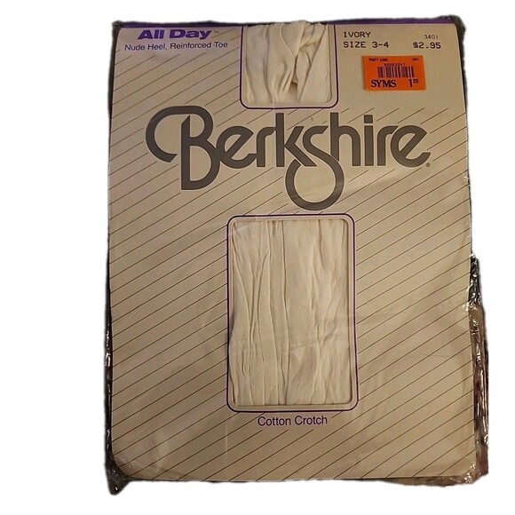 Accessories - Vintage 80s Berkshire Ivory Control Top ULTRA Sheer Pantyhose Size 3-4 NEW NOS